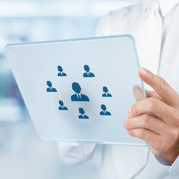 Cómo atender a los clientes de la Reventa de TI por medio de las redes sociales Cómo atender a los clientes de la Reventa de TI por medio de las redes sociales