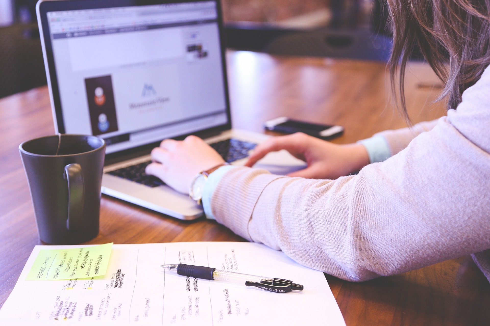Don’t Just Search, Enable Sales with Online Databases