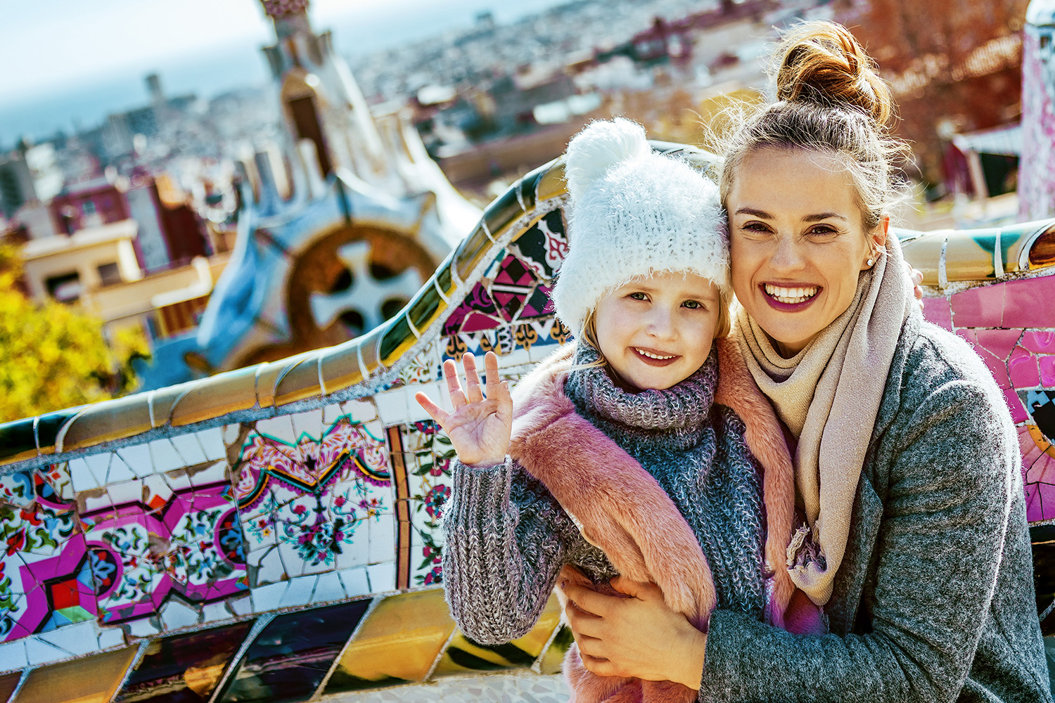 mom daughter barcelona shutterstock_794362357 1500x1000