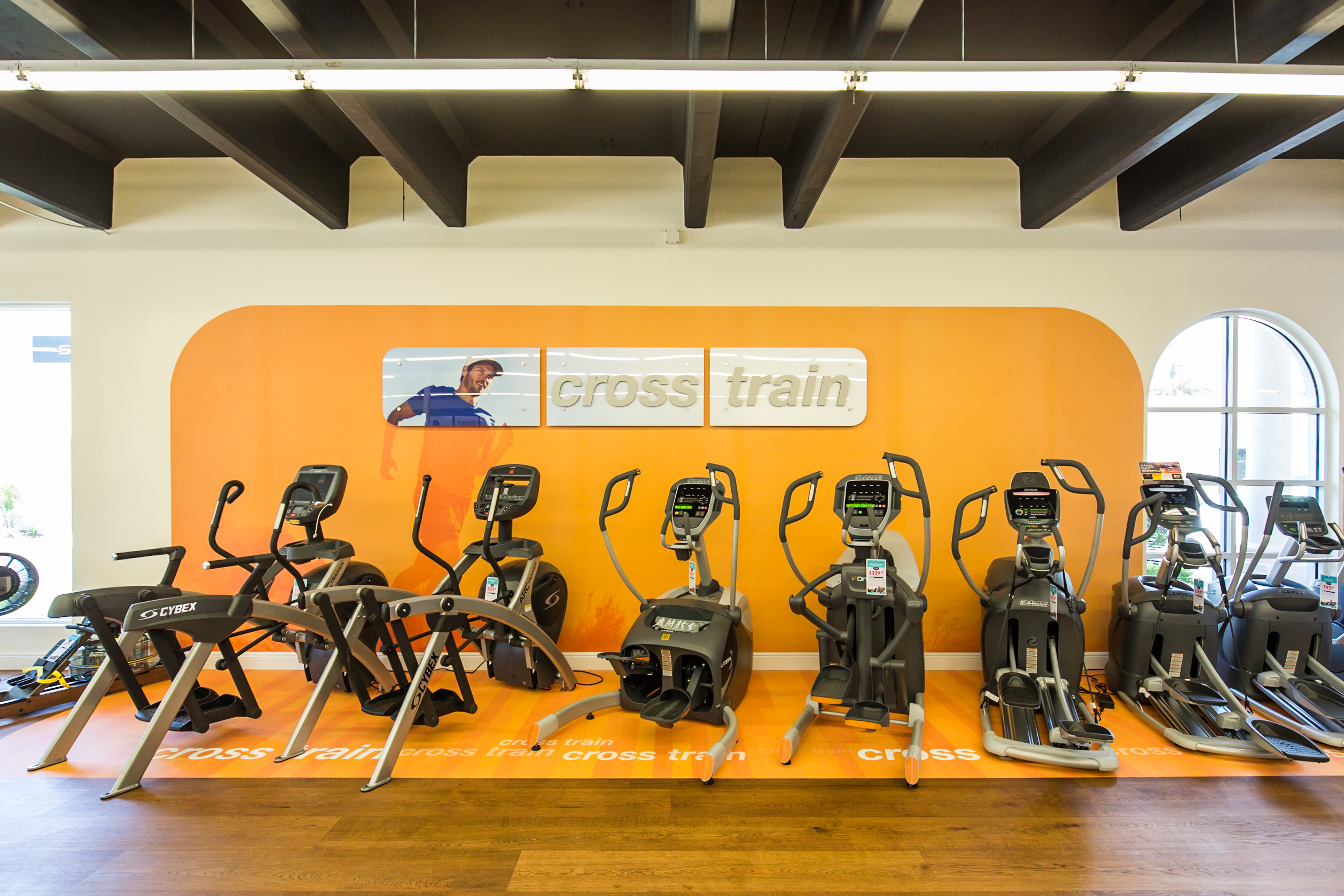 nearest gym shoe store