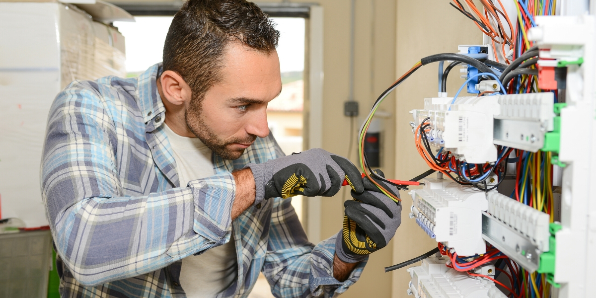 Commercial electrician deals