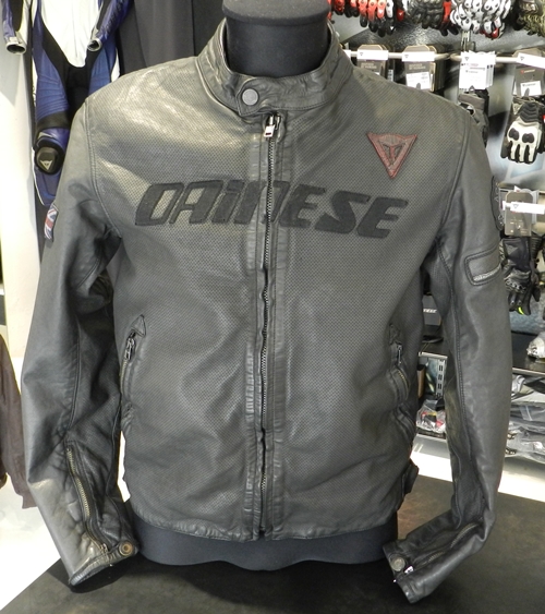 ダイネーゼ dainese 54 定価83000円 パンチング メッシュ レザー