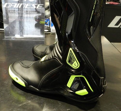久々のVR46レザージャケット！！！