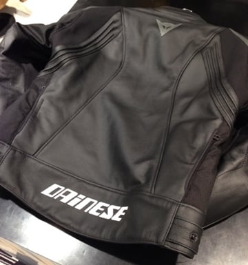 正規品質保証】 ダイネーゼ レザージャケット ラグナエボ ペレ DAINESE