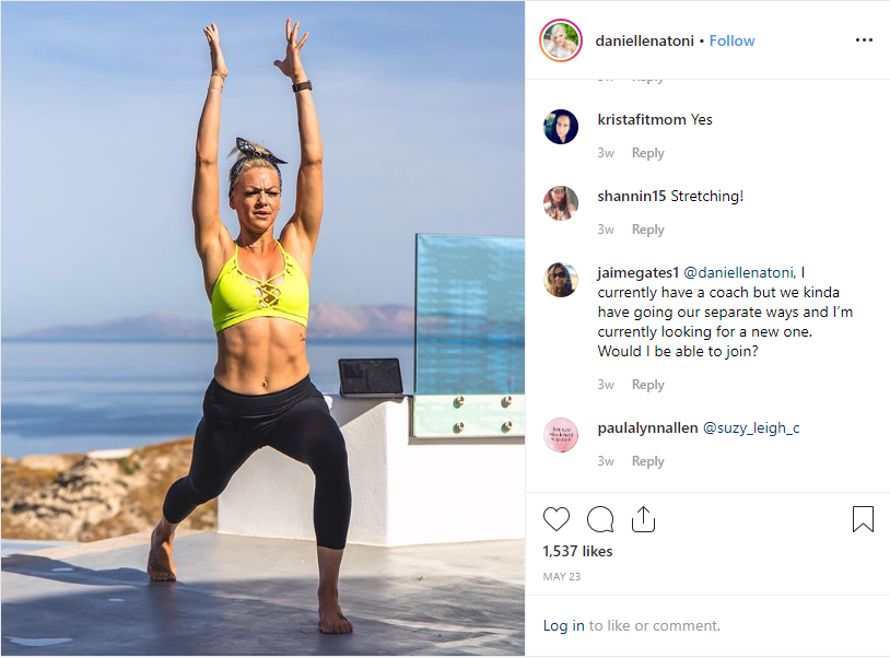 Danielle Natoni exercising outside is a great example of using beautiful imagery in your posts