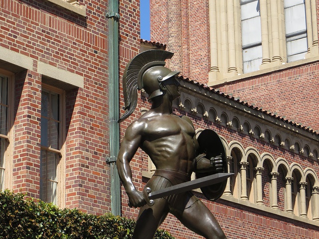 How to Get Into USC: 5 Expert Admissions Tips