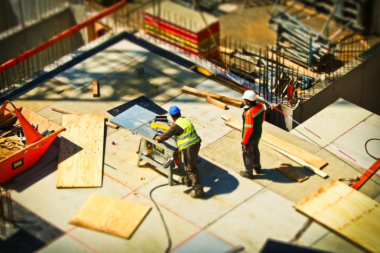 7 Qualities to Look for in a Construction Partner