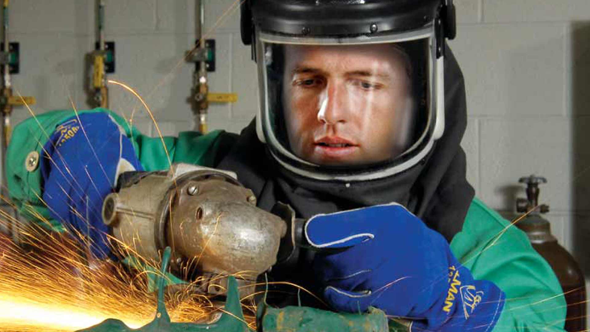 Grinding-Booth_PAPR-Hood-Helmet-Welding-Safety-Equipment-Welder-Spark.jpg Grinding-Booth_PAPR-Hood-Helmet-Welding-Safety-Equipment-Welder-Spark.jpg