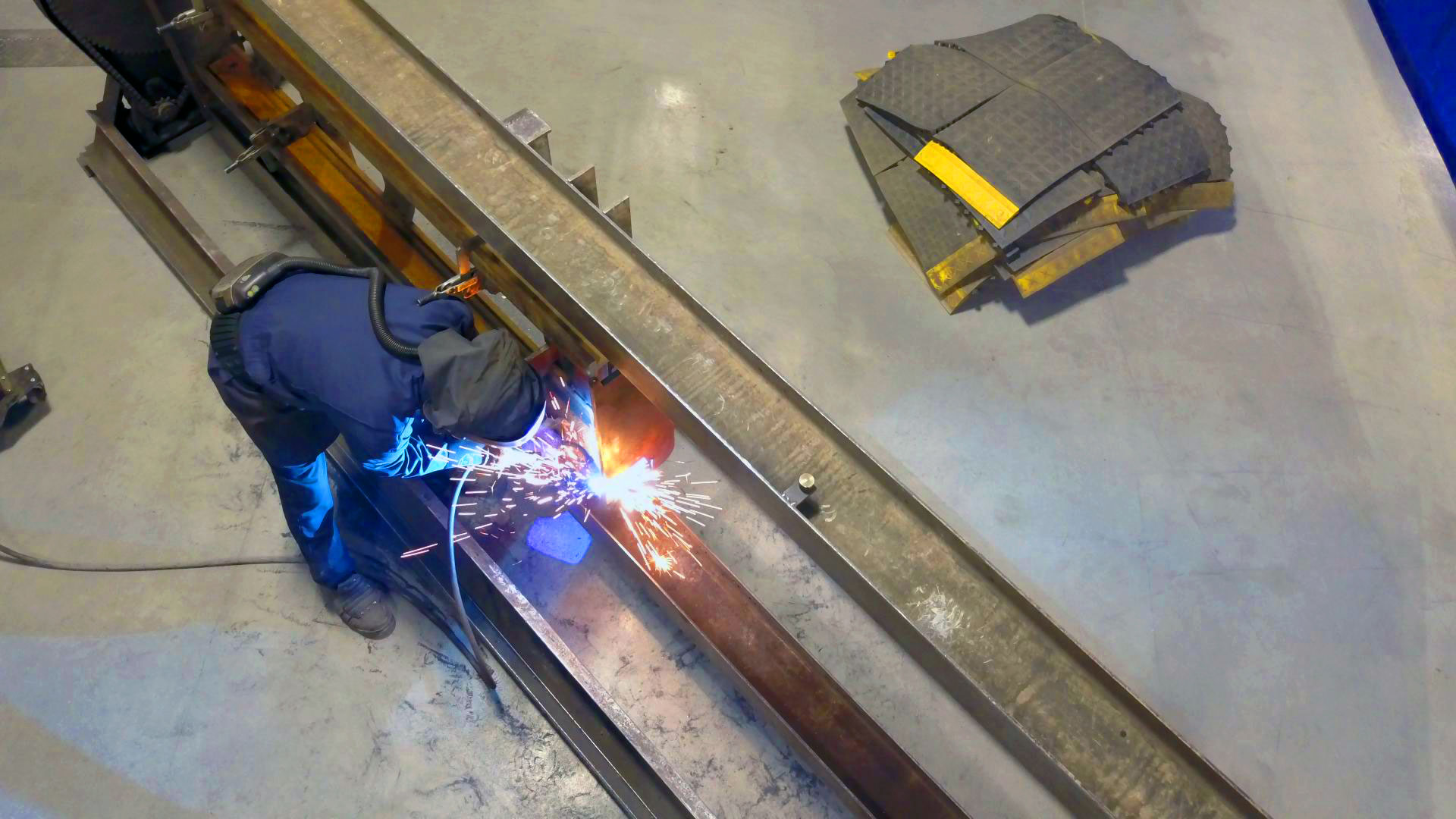 RoboVent_StructuralSteel-B.1920