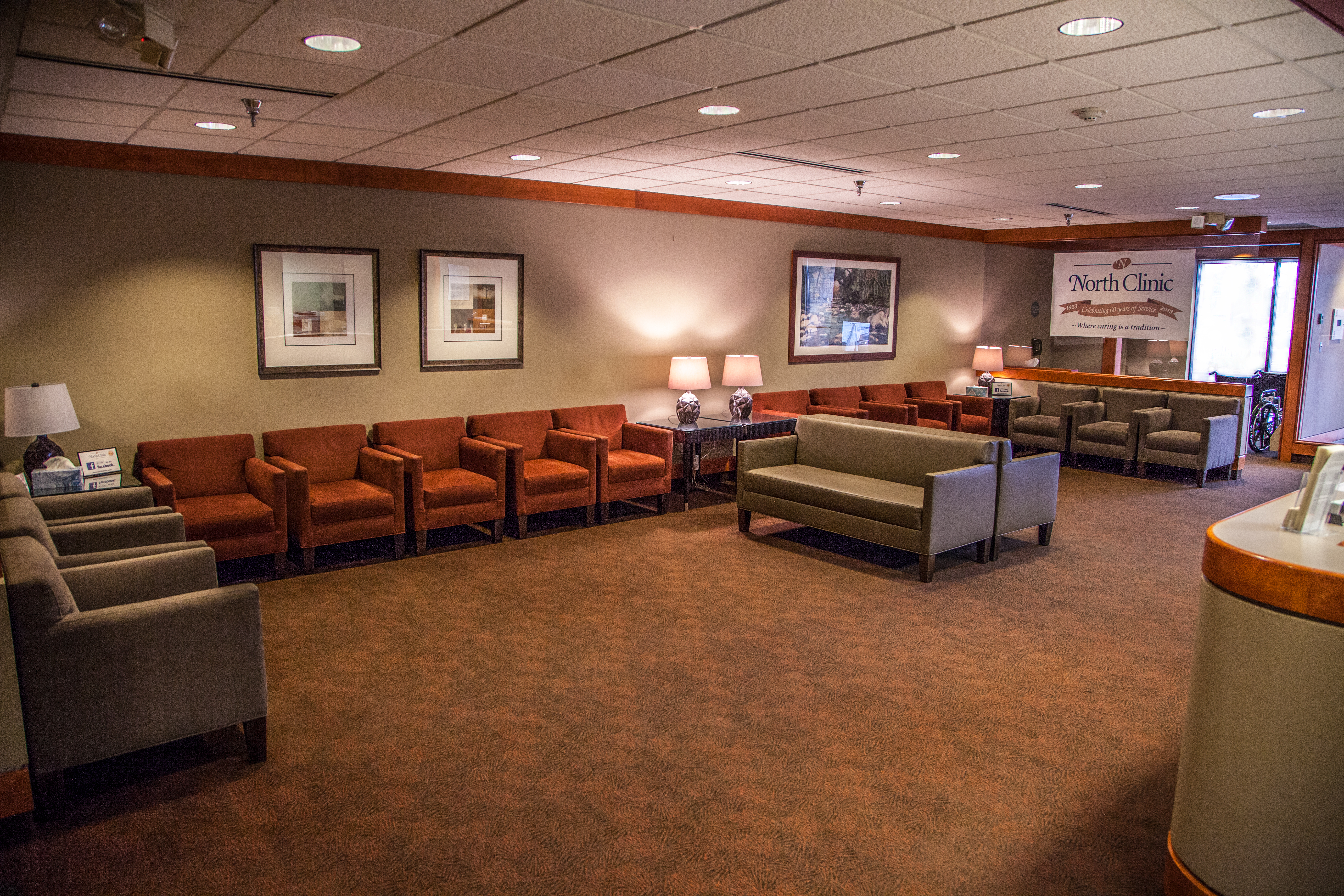 north-clinic-osseo-location-interior-lobby