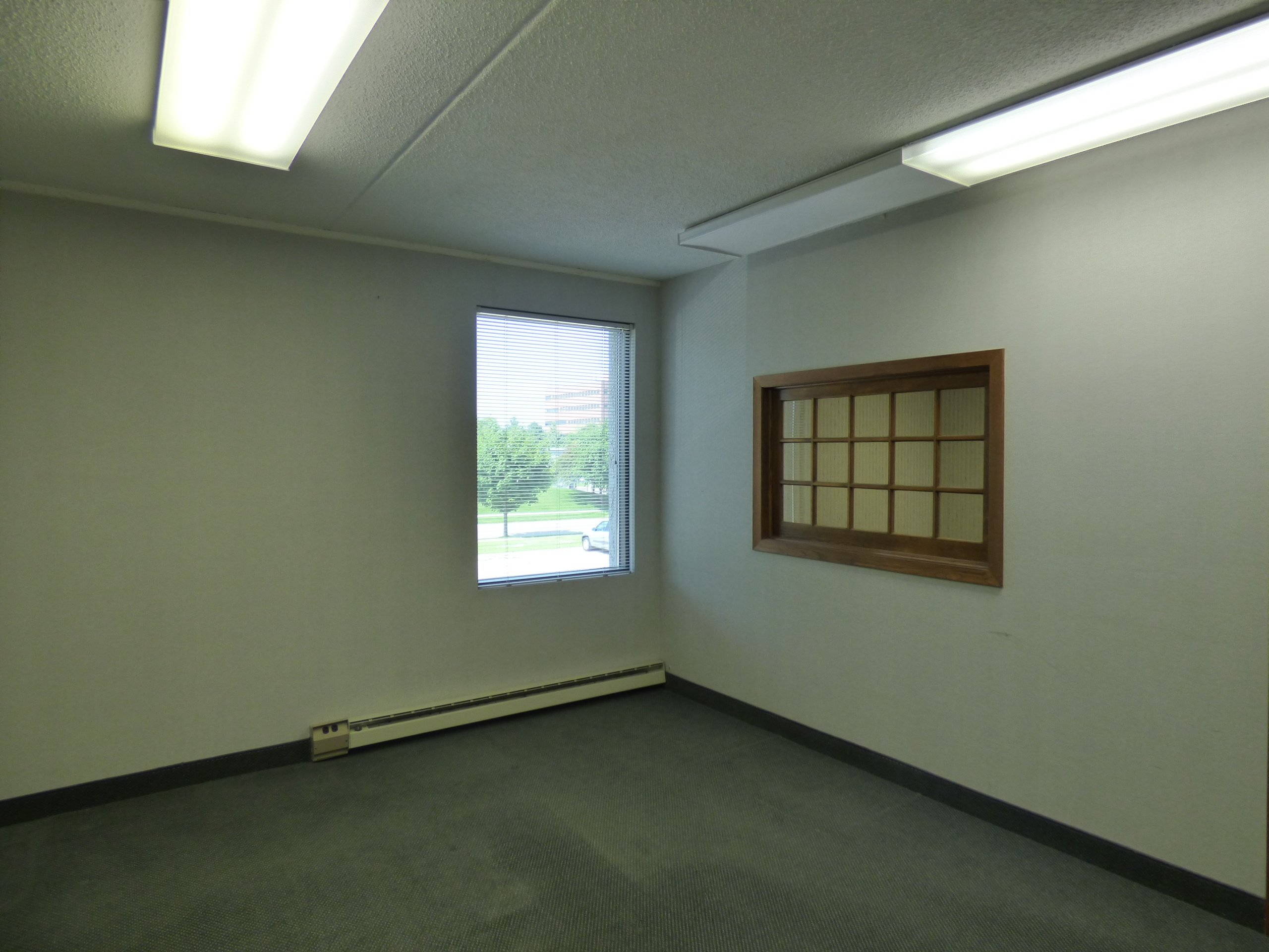 rent an office in Apple Valley MN now.jpg