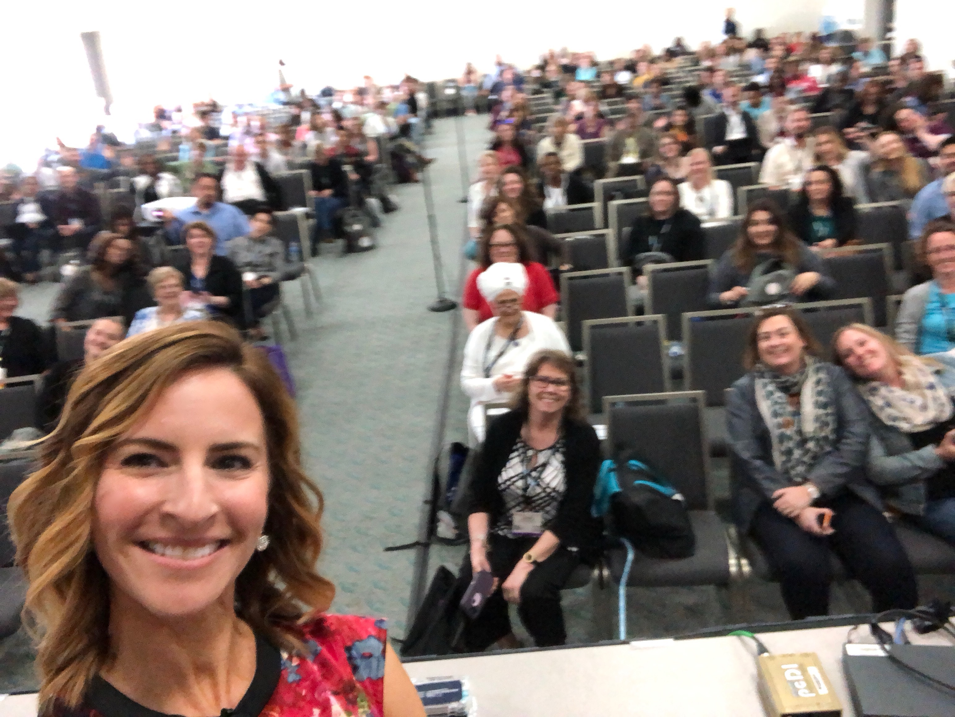 Janine selfie on stage at ATD 2018