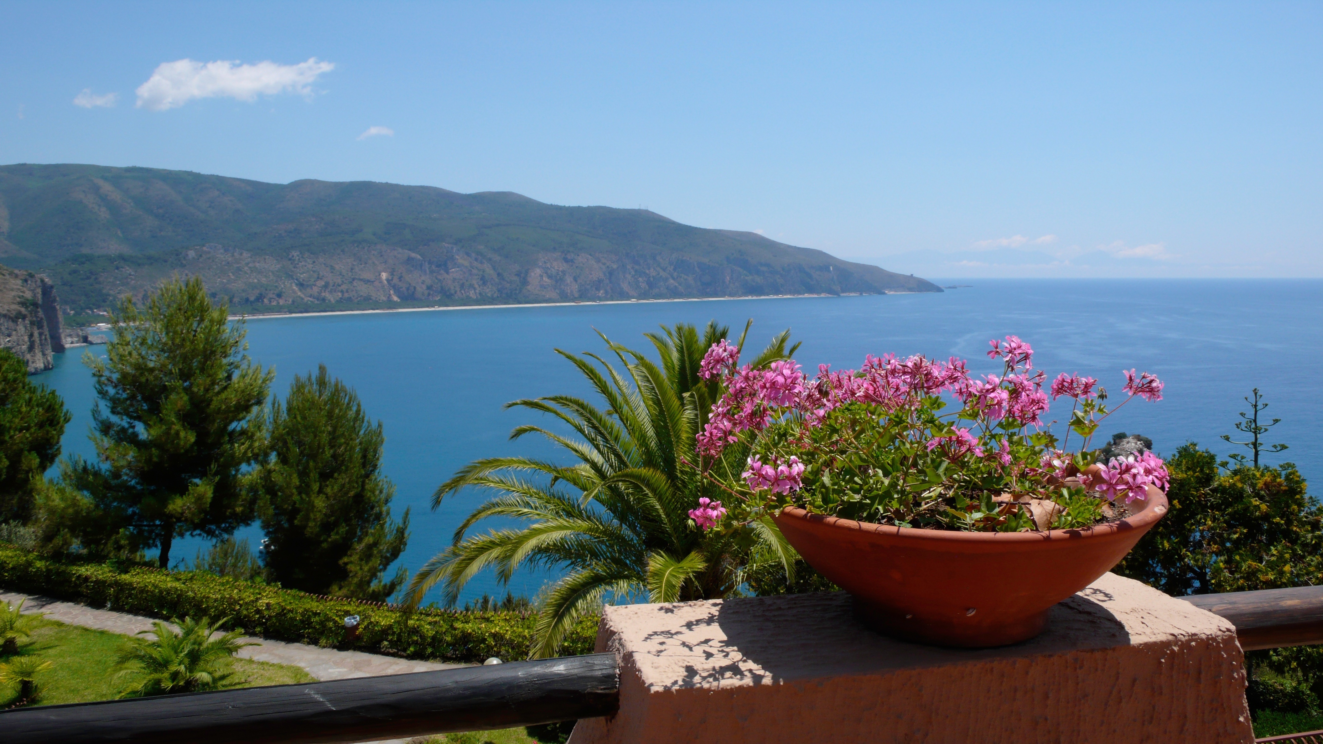 CC Cilento Yantorno-61110629-289569-edited.jpg CC Cilento Yantorno-61110629-289569-edited.jpg