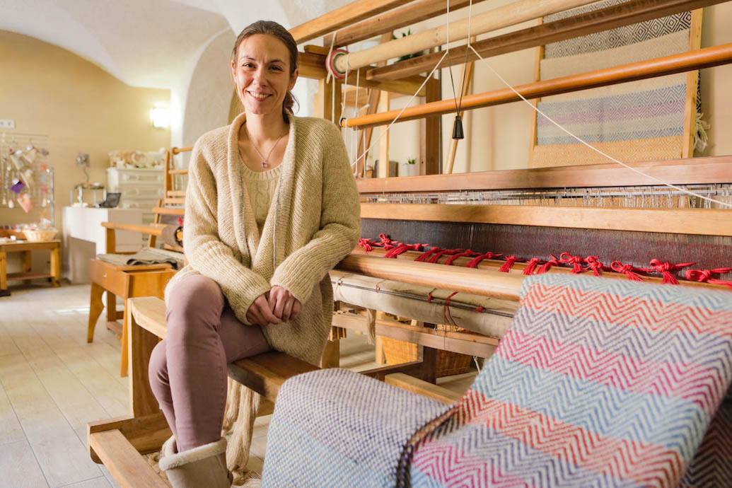 CorsicanWeaver.jpg CorsicanWeaver.jpg