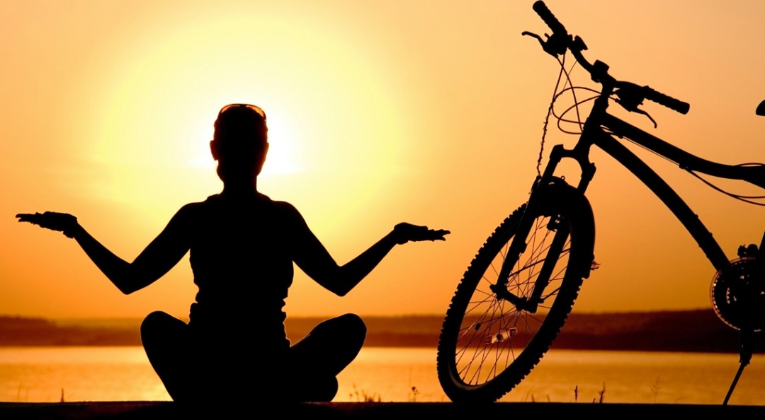 5 Yoga Poses to Help You Be a Better Cyclist - Ciclismo Classico
