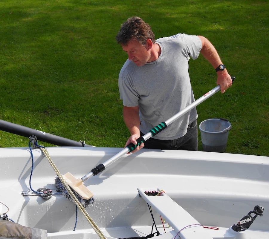 The Lazy Man's Guide to Washing Salt Off Your Boat 