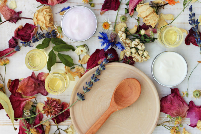 I prodotti e i consigli giusti per una perfetta beauty routine estiva