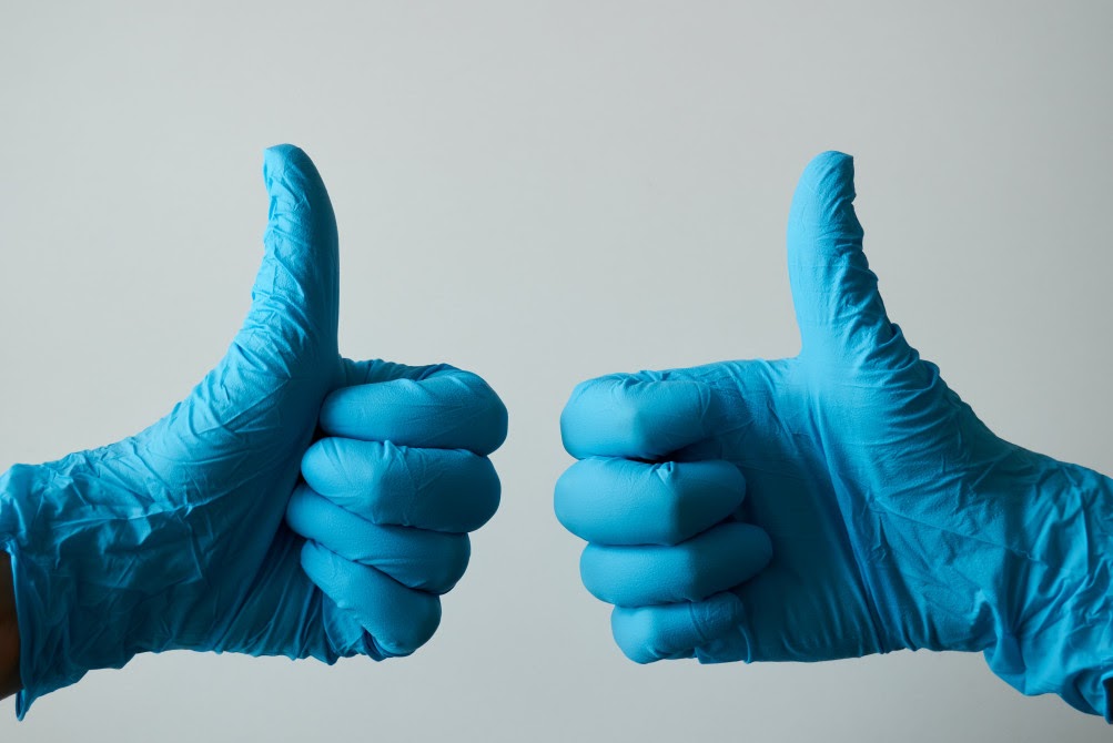 gloved thumbs up for business vpn