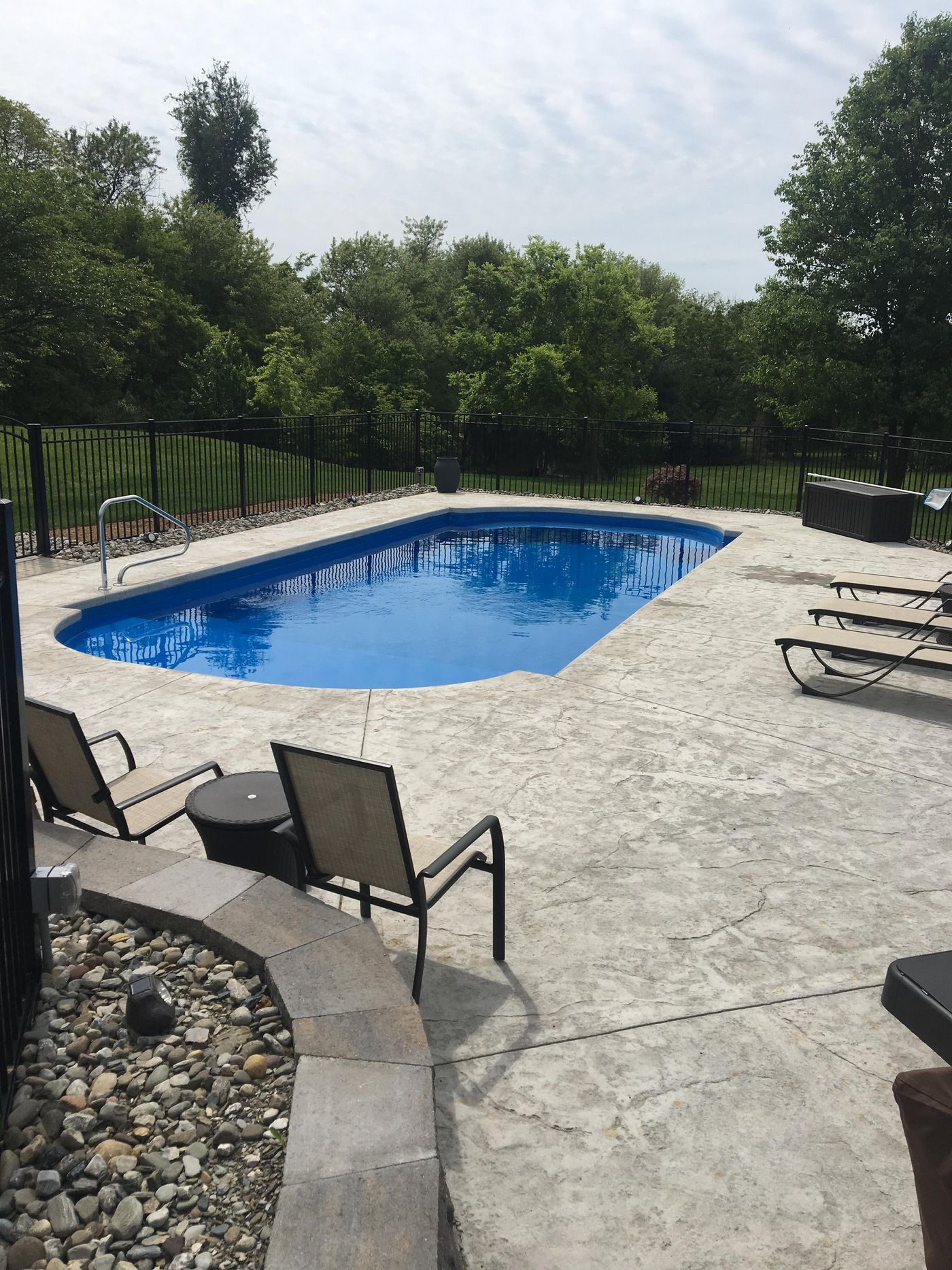 river pools and spas