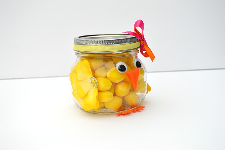 easter-chick-treat-mason-jar.jpg