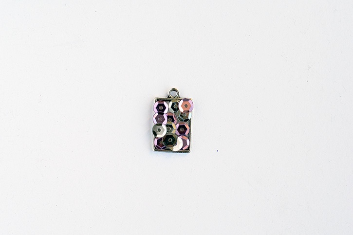 glue-dots-sequin-charm-necklace-sequins-applied.jpg