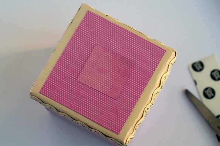 doily-flower-decorative-gift-box-advanced-strength-glue-dots.jpg
