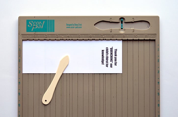water-bottle-lemonade-teacher-appreciation-gift-scoring-hanger.jpg