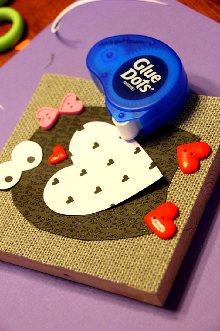 valentines-day-penguin-decor-body-assembly-with-buttons.jpg