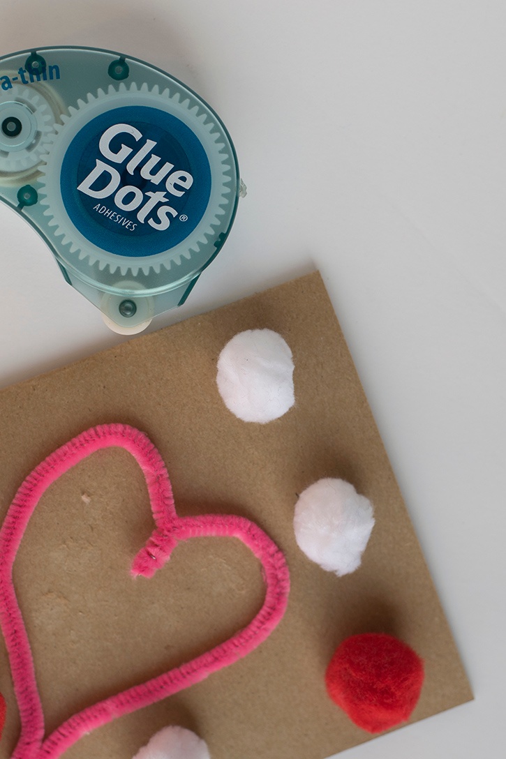 pom-pom-valentines-day-card-step1.jpg
