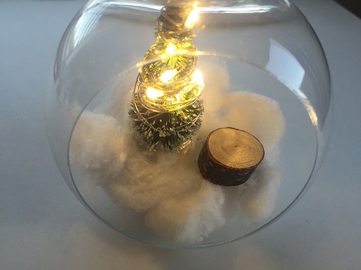 glue-dots-rustic-lighted-ornament-made-by-tammy-santana.jpg