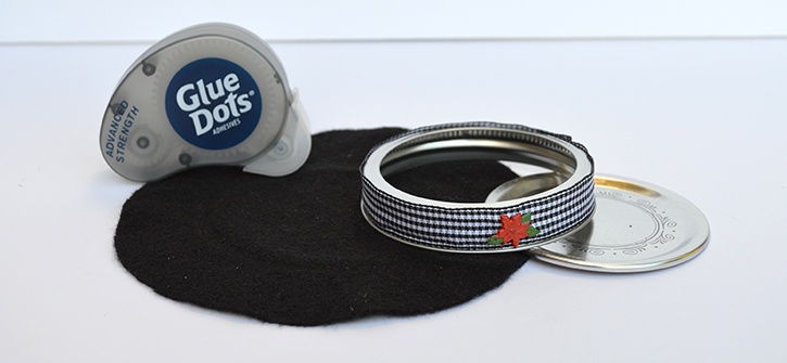 glue-dots-dog-howliday-treat-jar-snowman-hat.jpg
