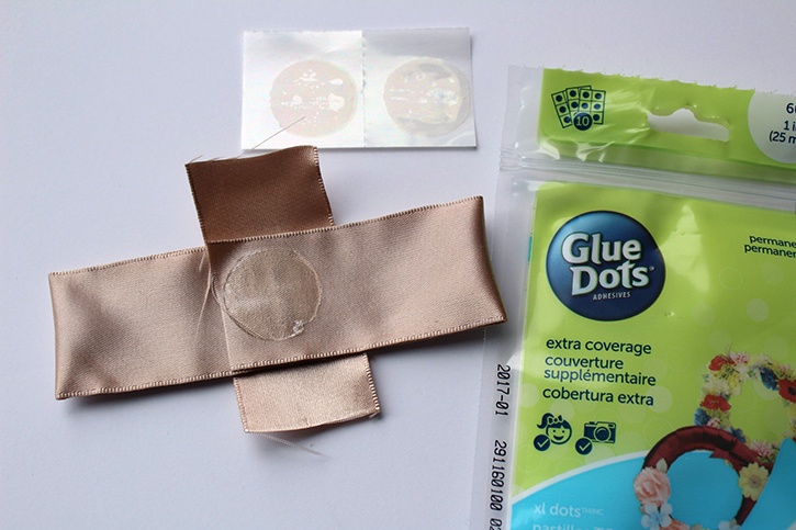 xl-glue-dots-bow-tutorial-inner-loop.jpg