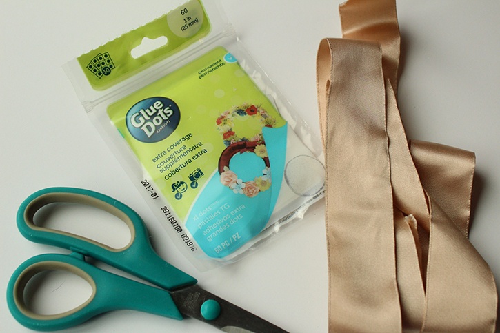 xl-glue-dots-bow-tutorial-supplies.jpg