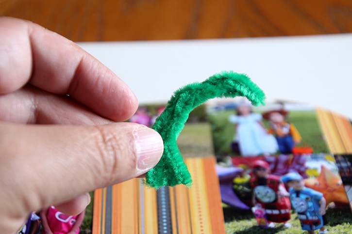 glue-dots-pumpkin-photo-collage-pipe-cleaner-pumpkin-stem.jpg