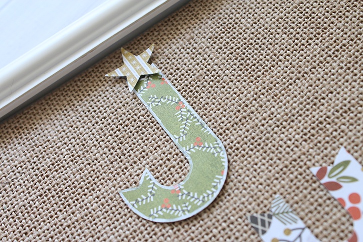 glue-dots-christmas-joyful-home-decor-sign-letter-detail.jpg