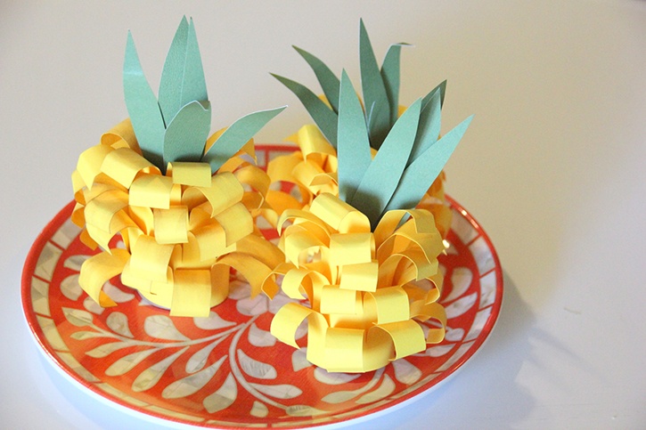 glue-dots-paper-pineapple-by-robyn-power.jpg