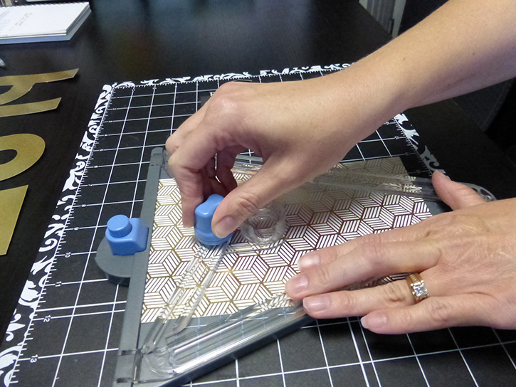 Glue-Dots-NYE-banner-outline
