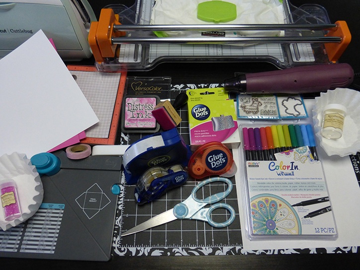 Glue-Dots-Smash-Birthday-Supplies