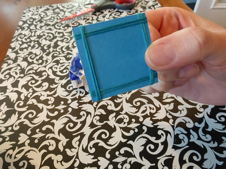 Glue-Dots-Christmas-Tree-card-square