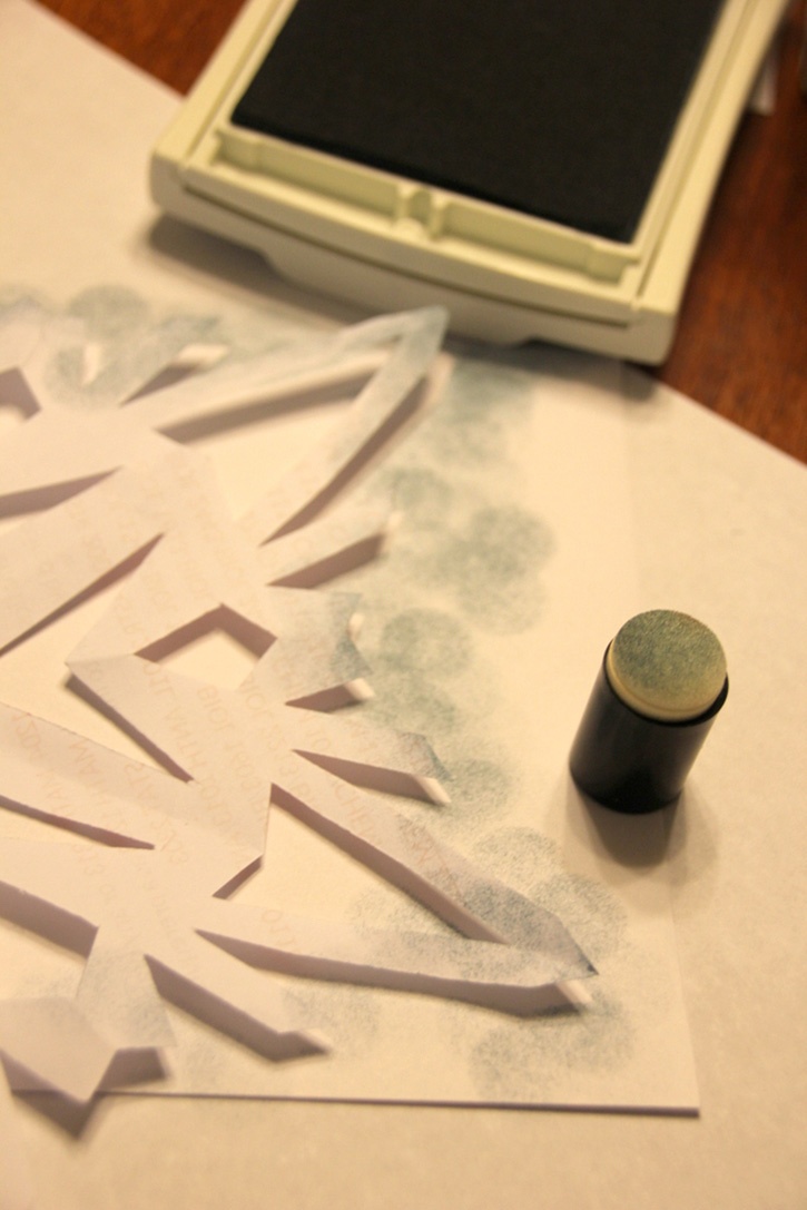 Glue-Dots-Snowflake-Card--painting