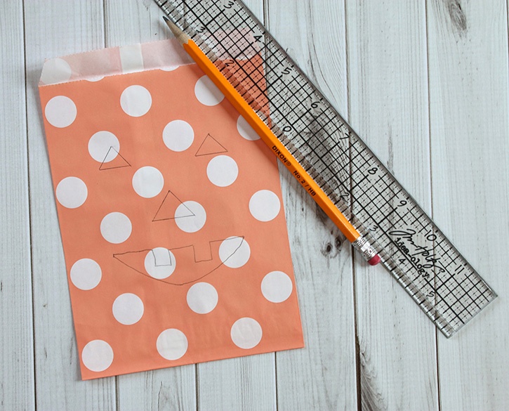 Jack O Lantern Treat Bags-001 copy