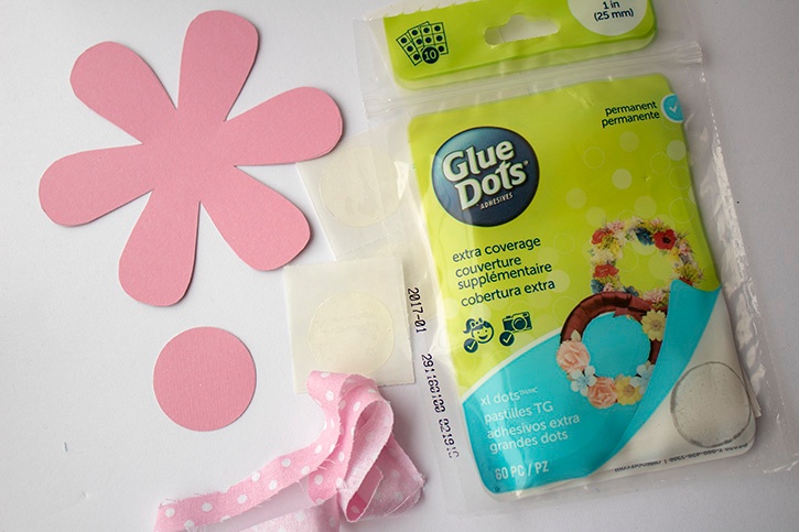 Hanging Flowers Kids Craft xl glue dots step copy