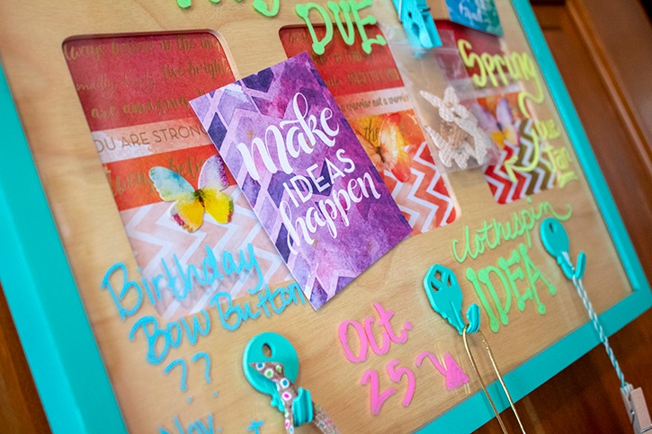 Glue-Dots-Memo-Board-decorated-close-up(1)