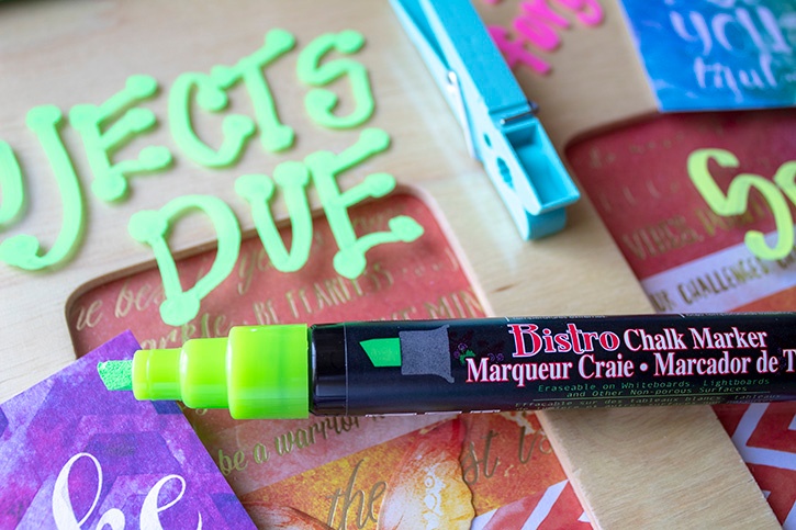 Glue-Dots-Memo-Board-marvy-uchida-chalk-marker