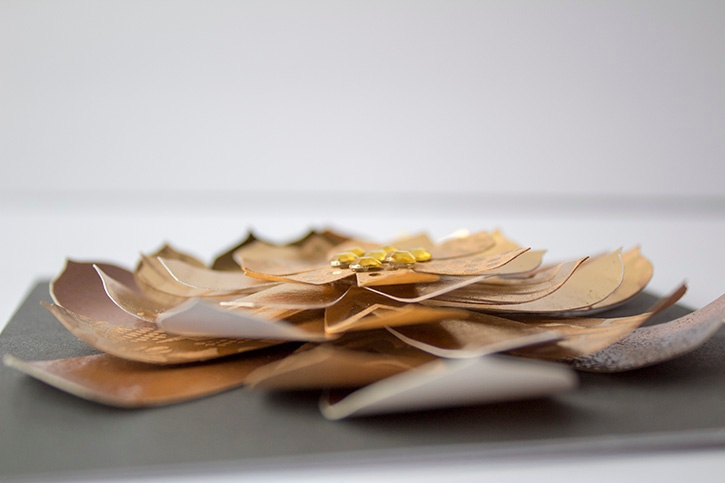 3D Gold Floral Wedding Card close-up (2)
