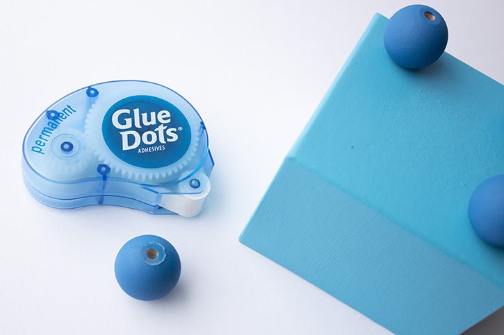 Glue-Dots-Jewelry-Box-foot