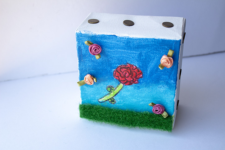 Glue-Dots-Mini-Canvas-finished