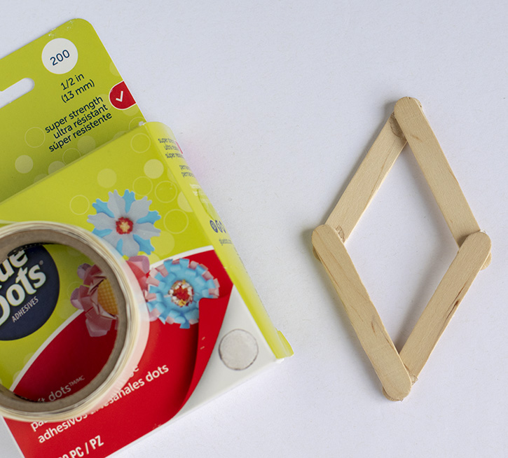 Glue-Dots-Spring-Kite-attach