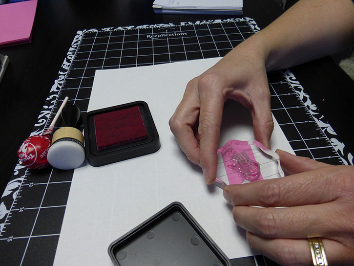 Glue-Dots-Happy-Heart-stamp