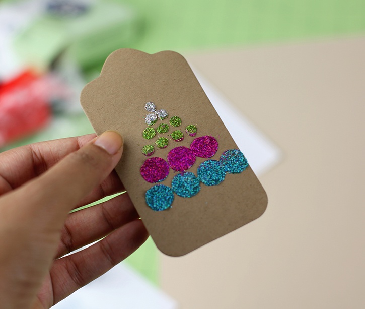 glue-dots-glitter-tree-tag-with-glitter.jpg